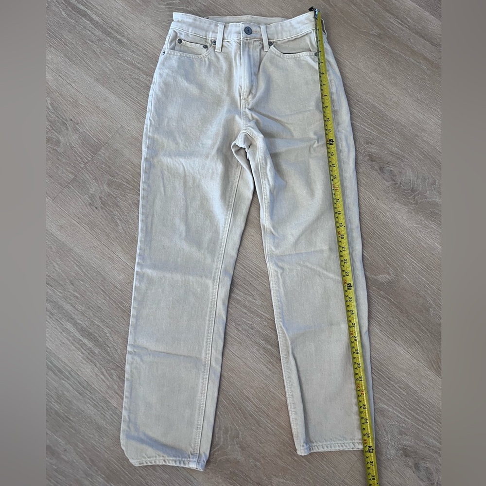 American Eagle Mom Straight Jean 2